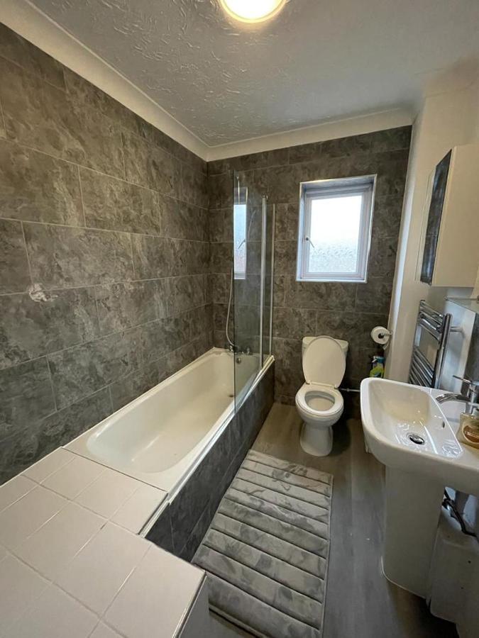 Alder En-Suites Self-Catering With Private Shower 1 Southampton Eksteriør billede